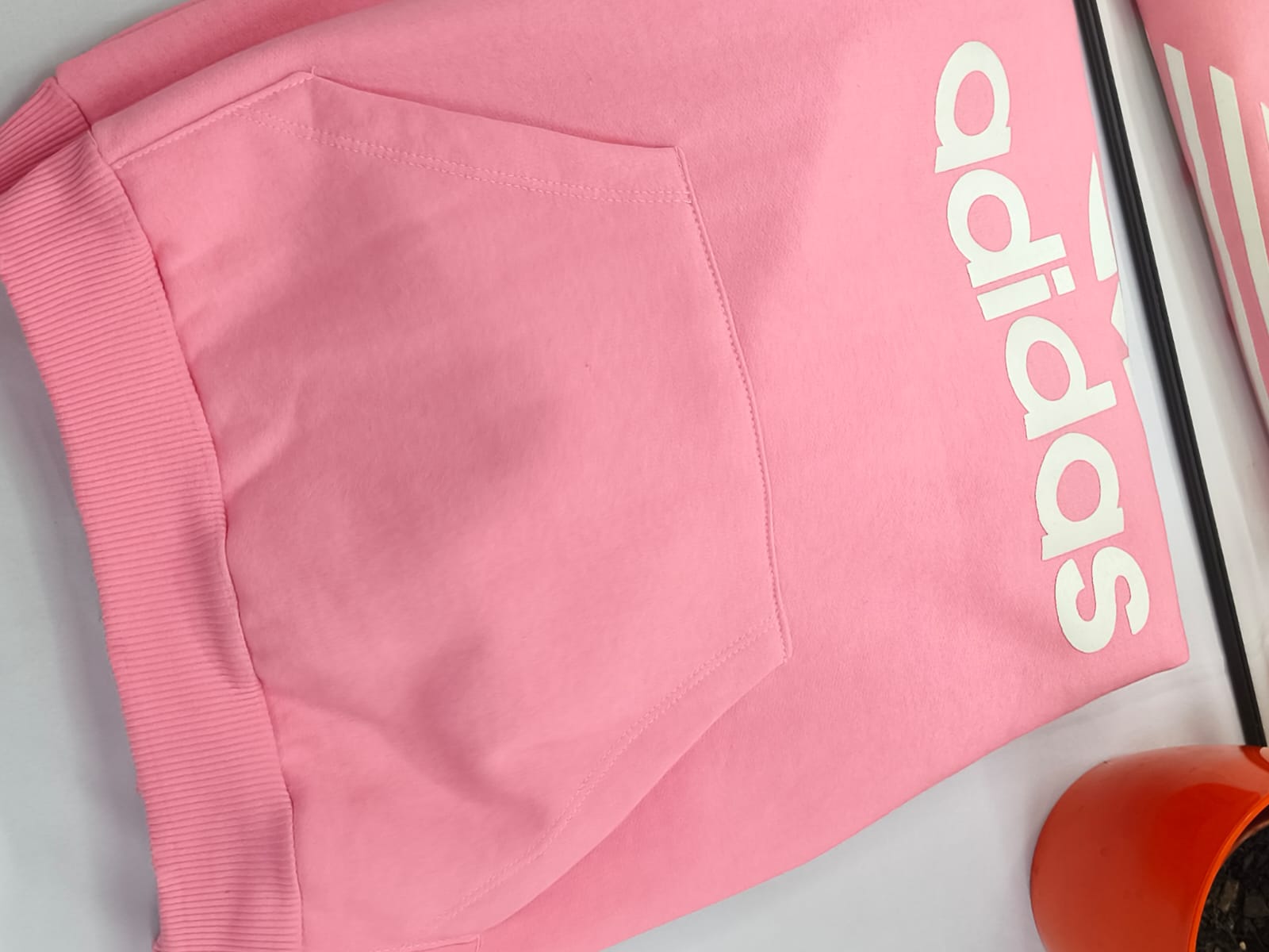 Buzo Hoodie Adidas Originals - Unisex con Capucha - Image 7